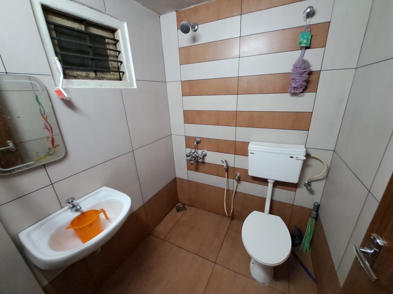 2BHK Semifurnished House1000sqft