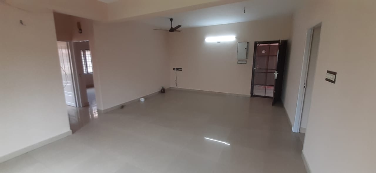 3BHK Semifurnished Flat in M G Road, Ernakulam, 2393sqft