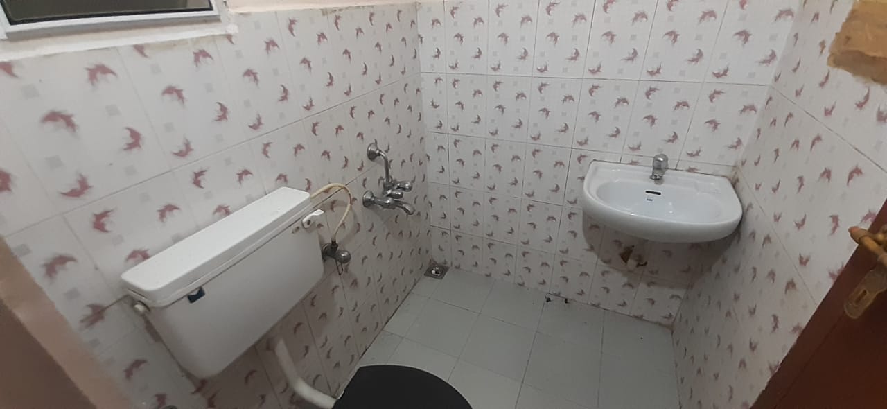 3BHK Semifurnished Flat in M G Road, Ernakulam, 2393sqft