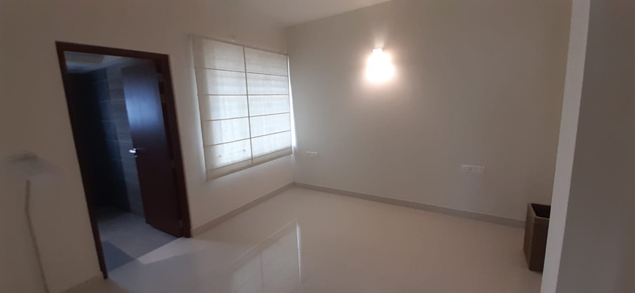 5 cent House plots  near Kumaranasan Nagar, Kadavanthara