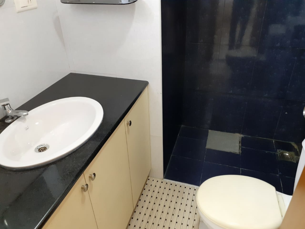 3BHK Fully Furnished Flat in Jawaharnagar, Kadavanthra,2000sqft - for sale in Jawahar Nagar, Kochi ( Ernakulam ), Kerala