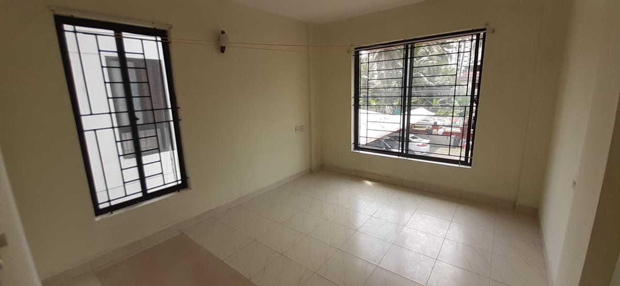 2BHK + Study Semifurnished Flat in North Janatha, Palarivattom, 1180sqft