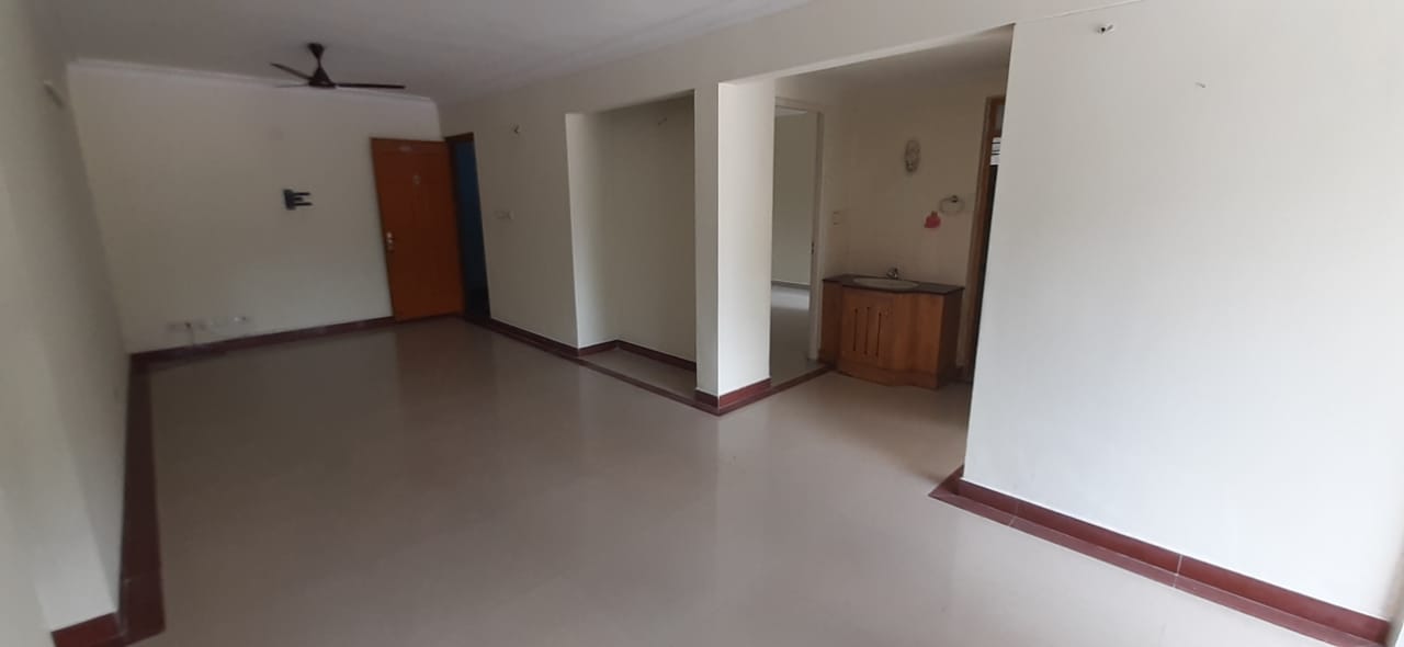 2BHK + Study Semifurnished Flat in North Janatha, Palarivattom, 1180sqft