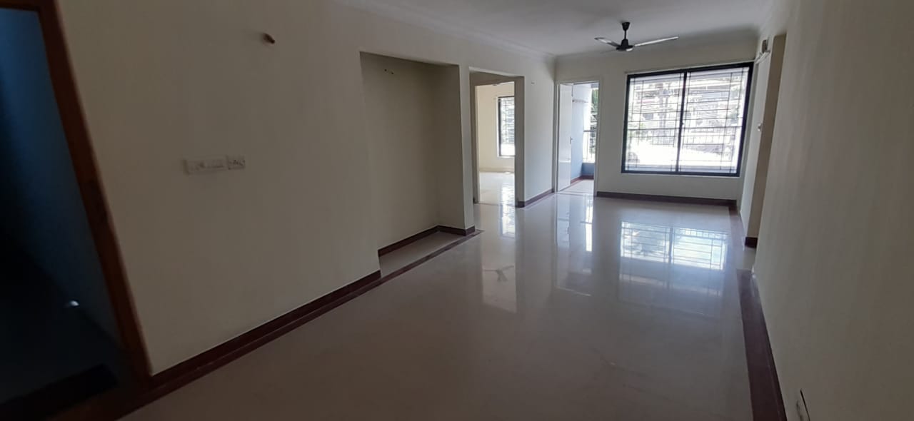 2BHK + Study Semifurnished Flat in North Janatha, Palarivattom, 1180sqft