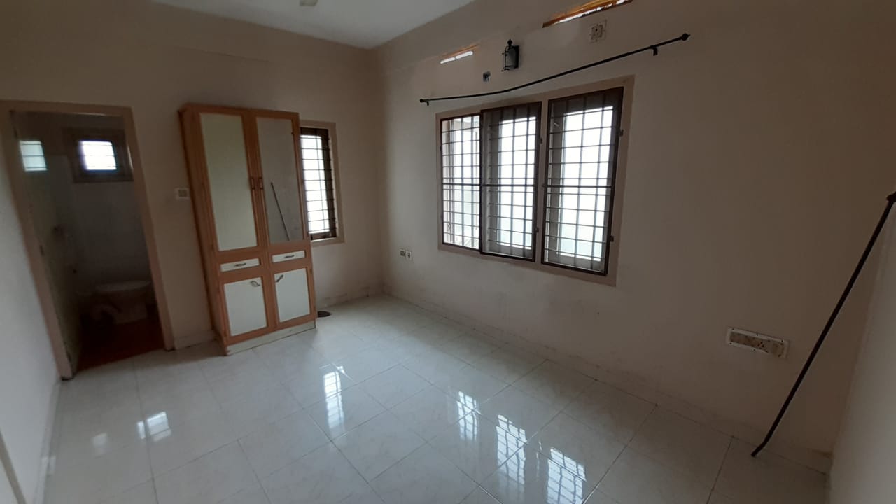 33 cent of Residential plot Parappuram, Kanjoor