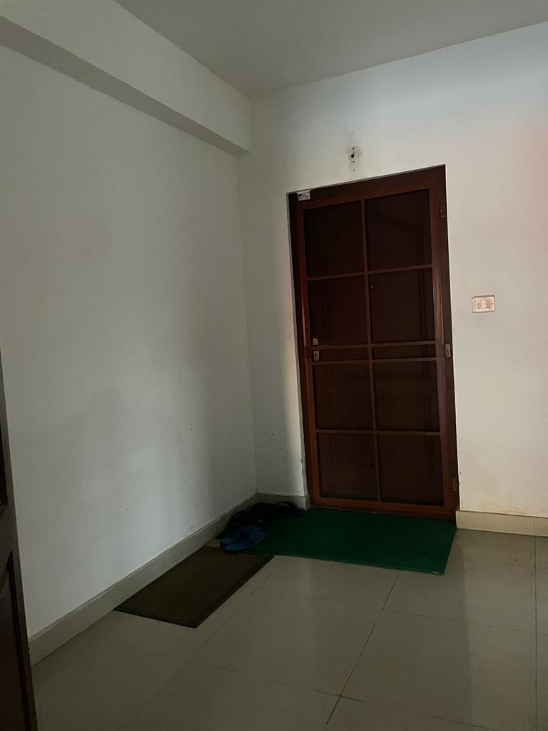3BHK Semifurnished Flat at Kadavanthra, 1550sqft