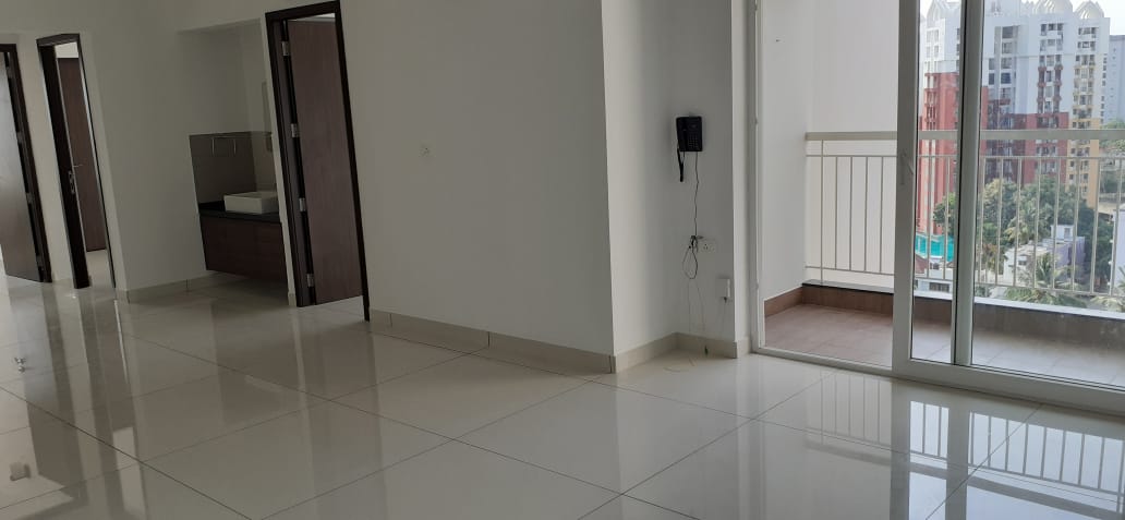 Semifurnished  House with 3cent 1684 sqft in Eroor, Tripunithra