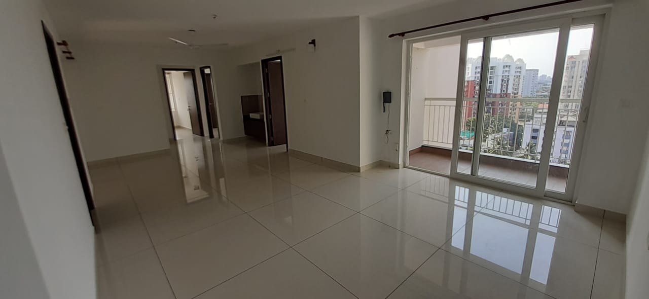 Semifurnished  House with 3cent 1684 sqft in Eroor, Tripunithra