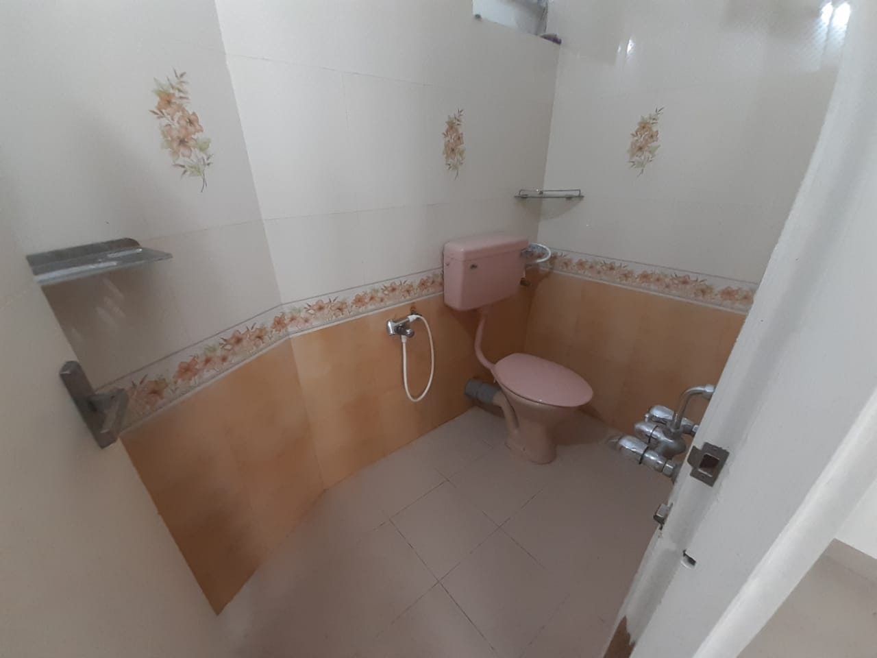 3BHK Semifurnished House 1500sqft in Kongorpilly, Varapuzha