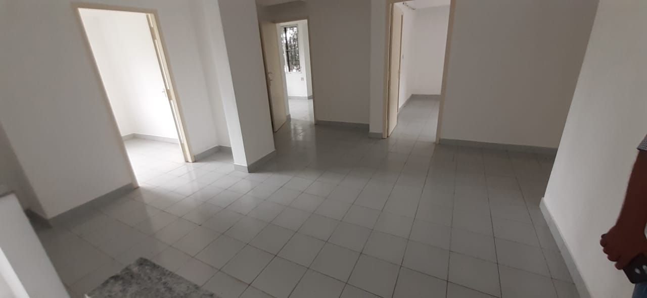 1632Sqft, 3 BHK Semifurnished House