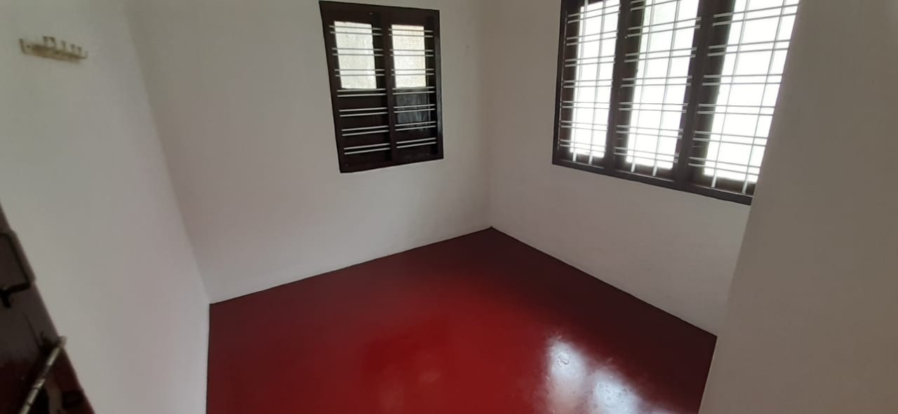 3BHK Semifurnished Flat in Marine Drive, Ernakulam, 2200 sqft