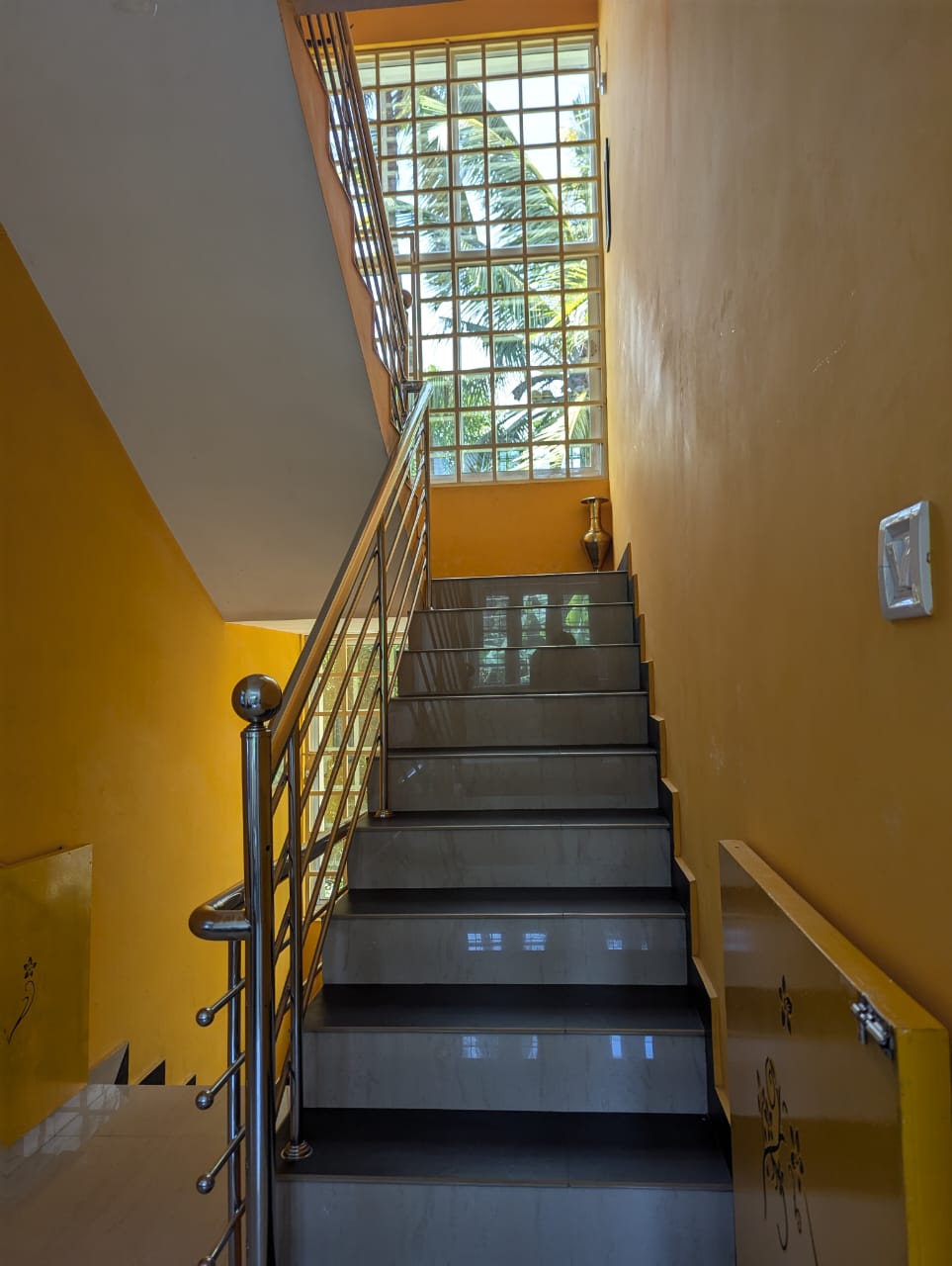 4BHK Fully Furnished House 2200sqft