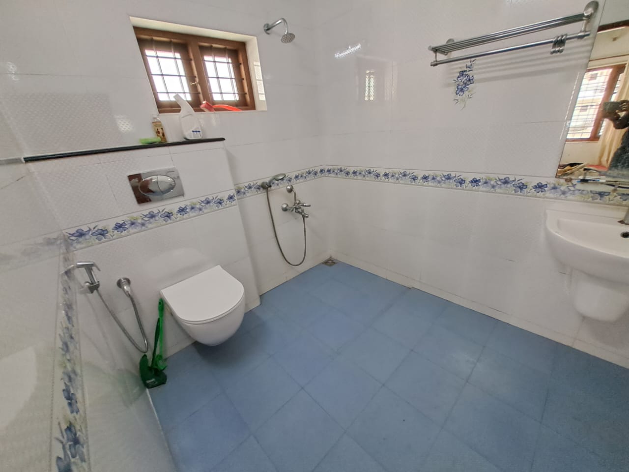 5BHK Semifurnished House 3200 sqft