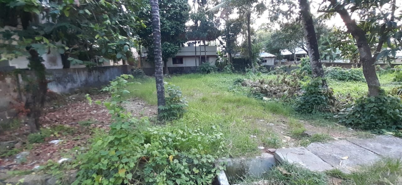 5BHK Semifurnished House 3500sqft in Chakkaraprambu, Vyttila