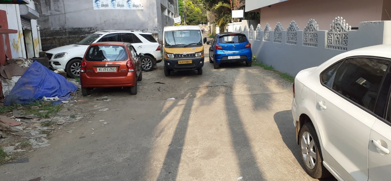 5BHK Semifurnished house