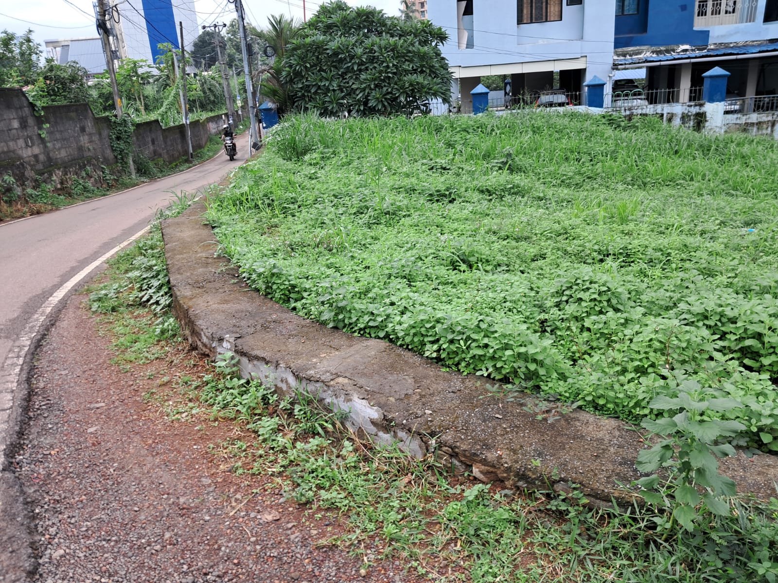 10 cents of Commercial property