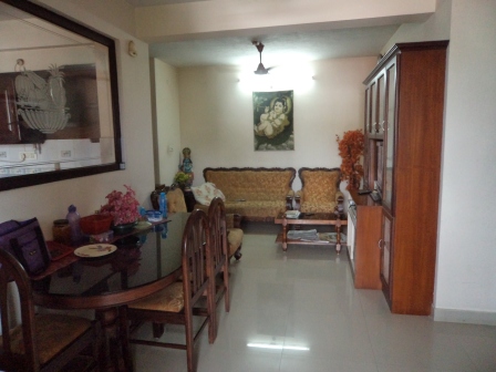 1365 sqft 3BHK semifurnished flat at kadavanthra