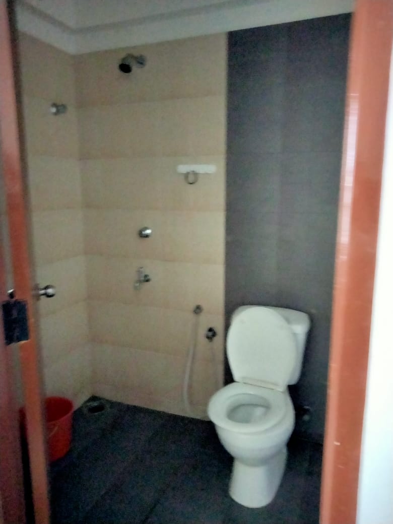 1670sqft, 3 BHK Furnished Flat near Infopark, Kakkanad