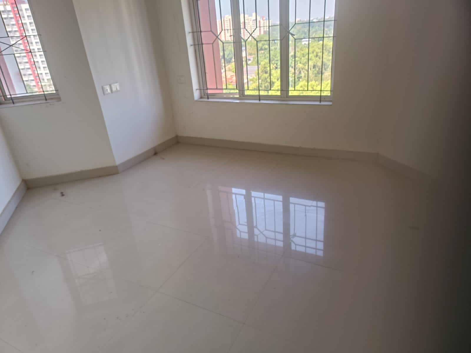 1766sqft, 3 BHK Unfurnished Flat in Kakkanad