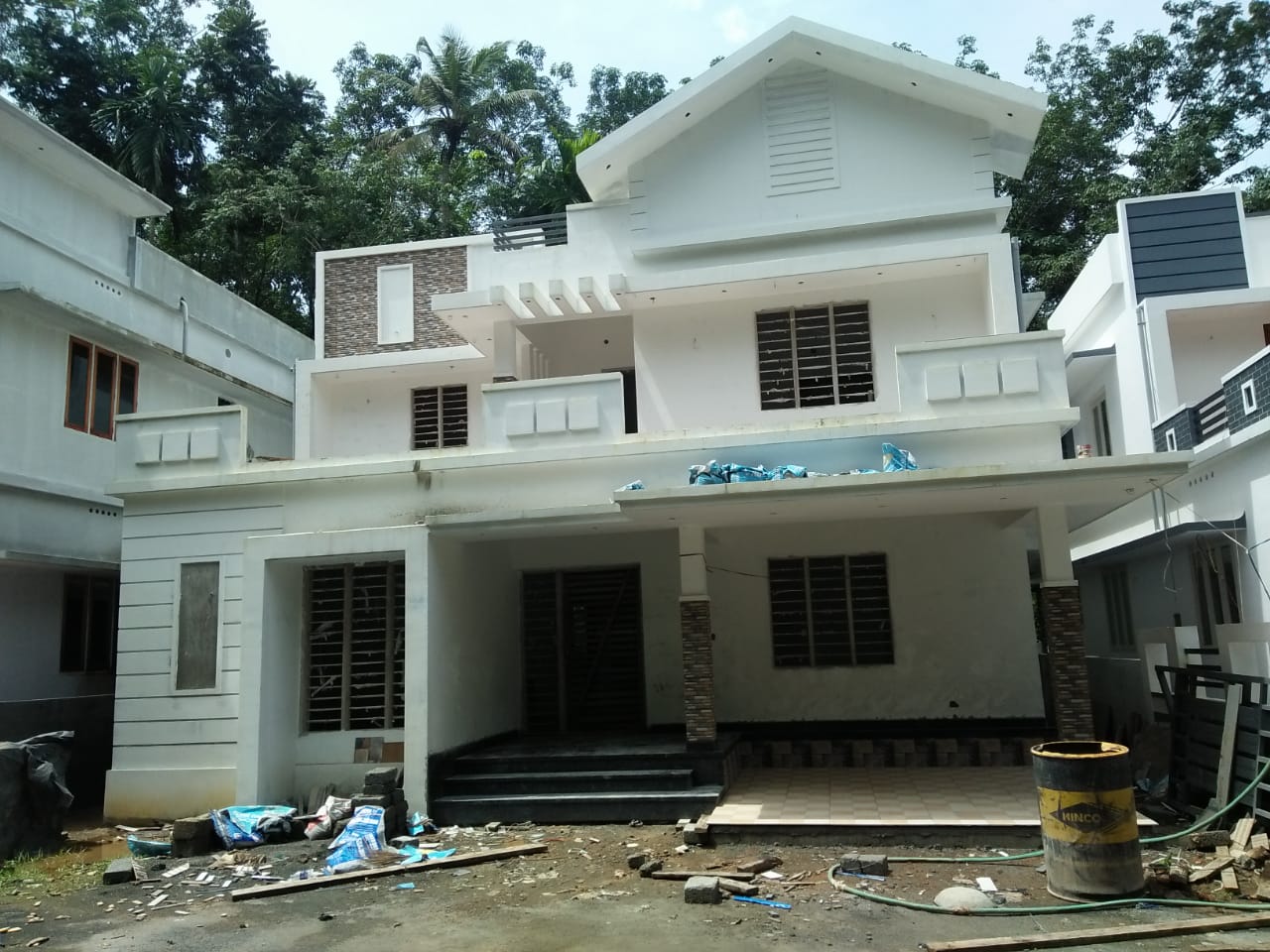 2000 Sqft  4 HBHK New House for sale. - for sale in Pallikkara, Kochi ( Ernakulam ), Kerala