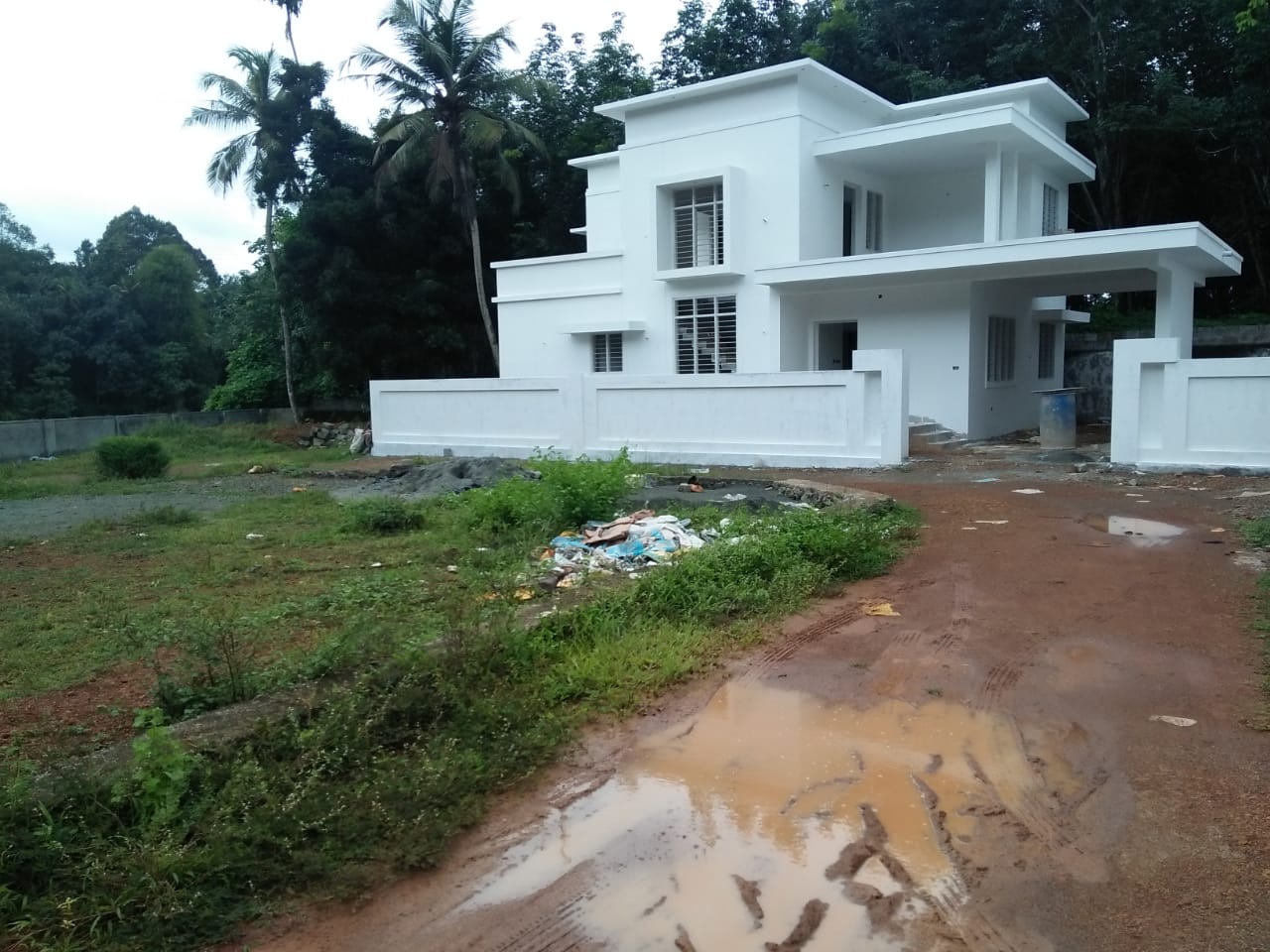 2000 Sqft New House on 5.5 Cent land for sale. - for sale in Pallikkara, Kochi ( Ernakulam ), Kerala