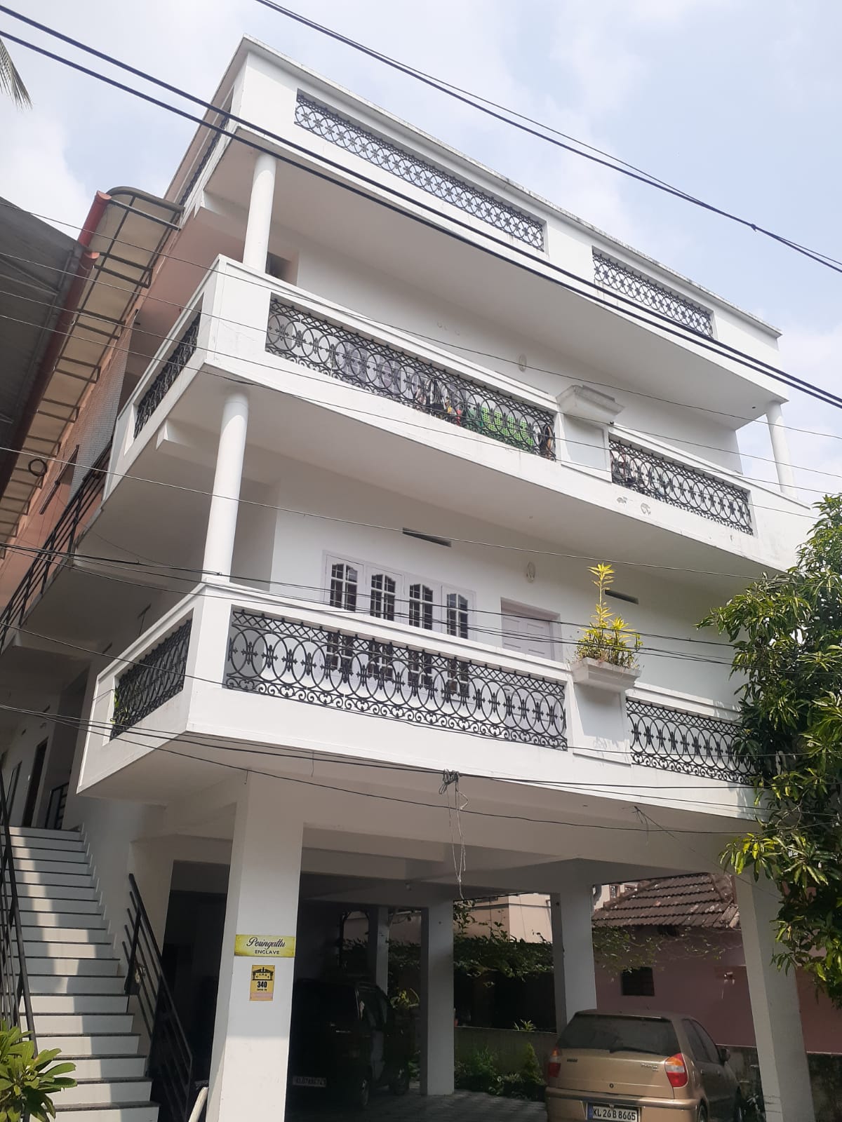 5BHK Semifurnished House2100sqft
