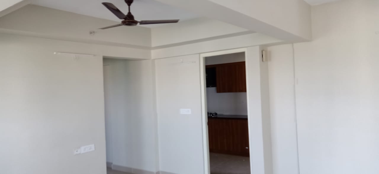 1631sqft, 3 BHK Unfurnished Flat in Kakkanad,