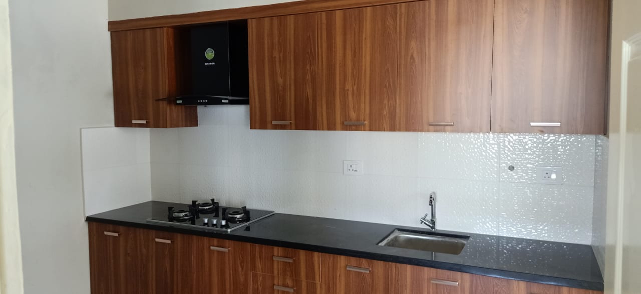 1631sqft, 3 BHK Unfurnished Flat in Kakkanad,