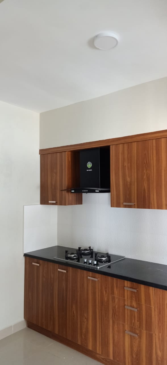 1631sqft, 3 BHK Unfurnished Flat in Kakkanad,