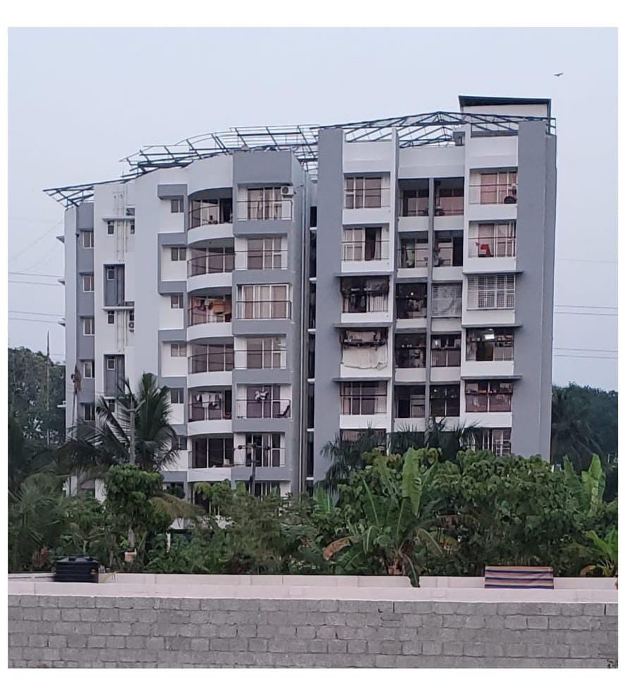 2000sqft, 4BHK Semifurnished Bradnew House