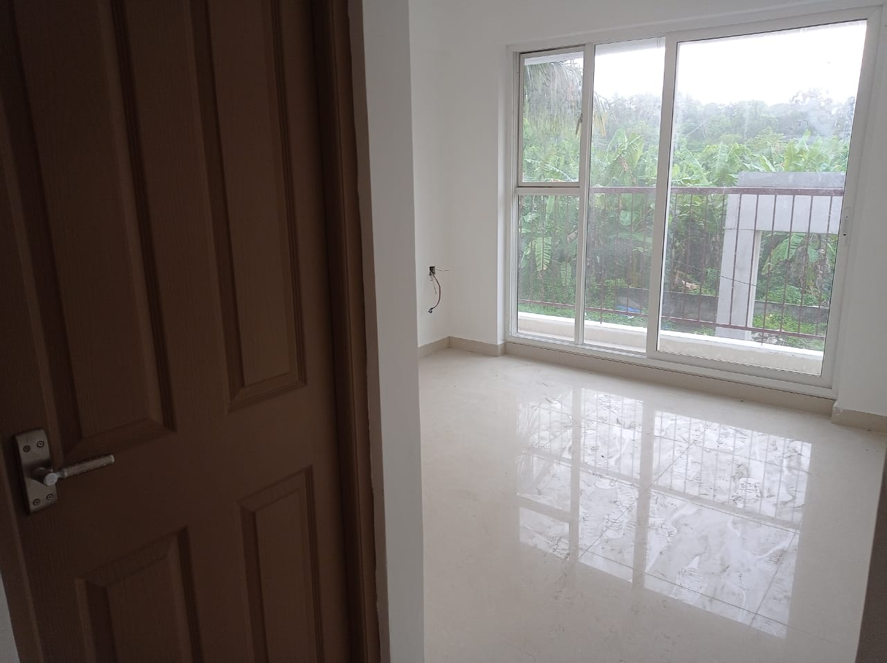 2000sqft, 4BHK Semifurnished Bradnew House