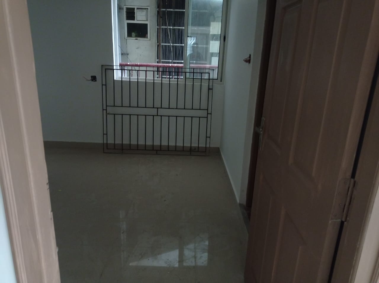 2000sqft, 4BHK Semifurnished Bradnew House