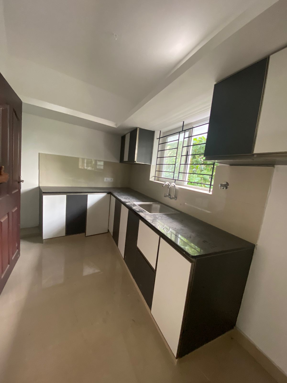 3BHK Semifurnished House with 4cent 2600sqft in Maradu