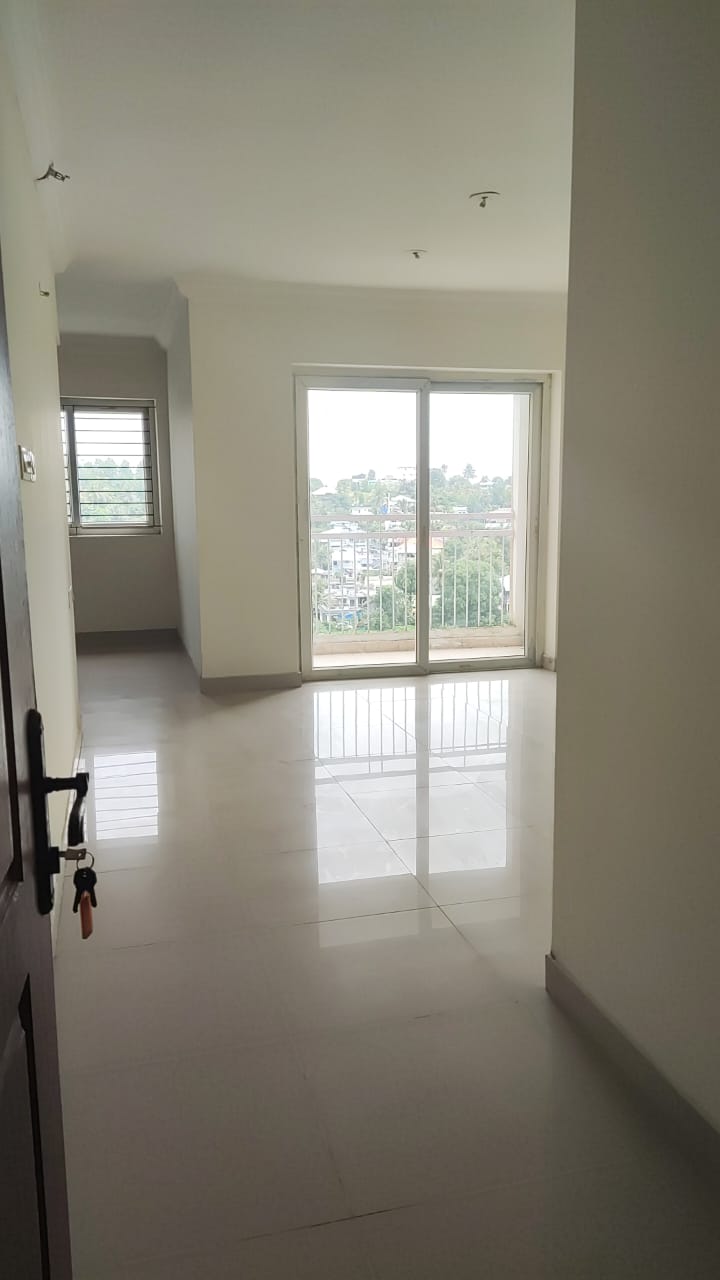 1685 sqft, 3BHK Fully Furnished Luxury flat in Vytilla