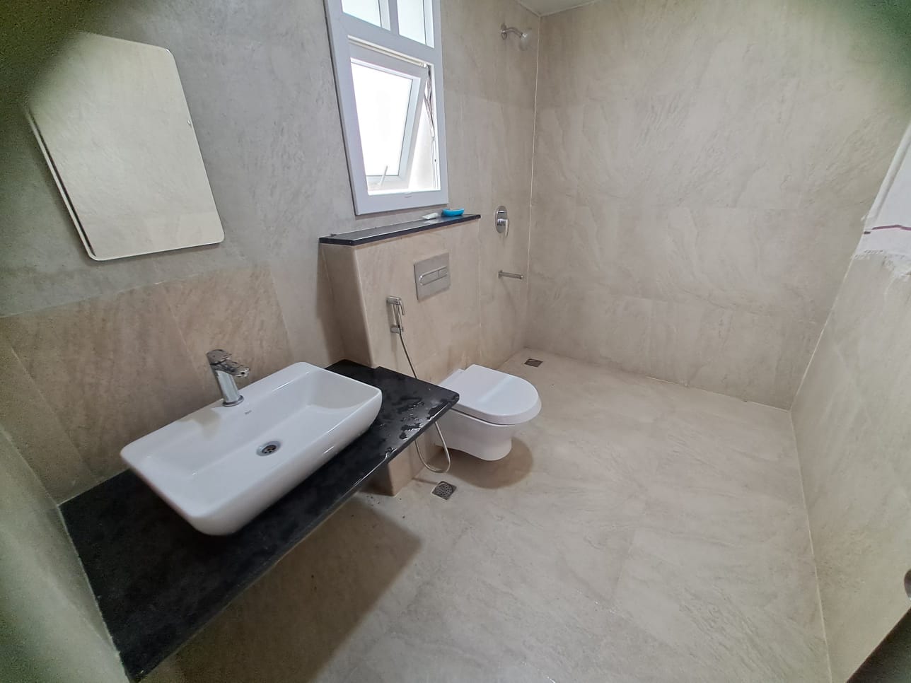 3.5 BHK Fully furnished Posh Flat near Infopark, Kakkanad,2000 sqft