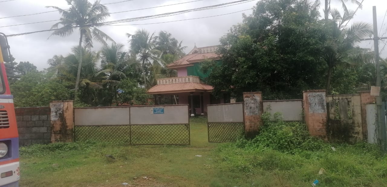 31.80cents of Land with old house