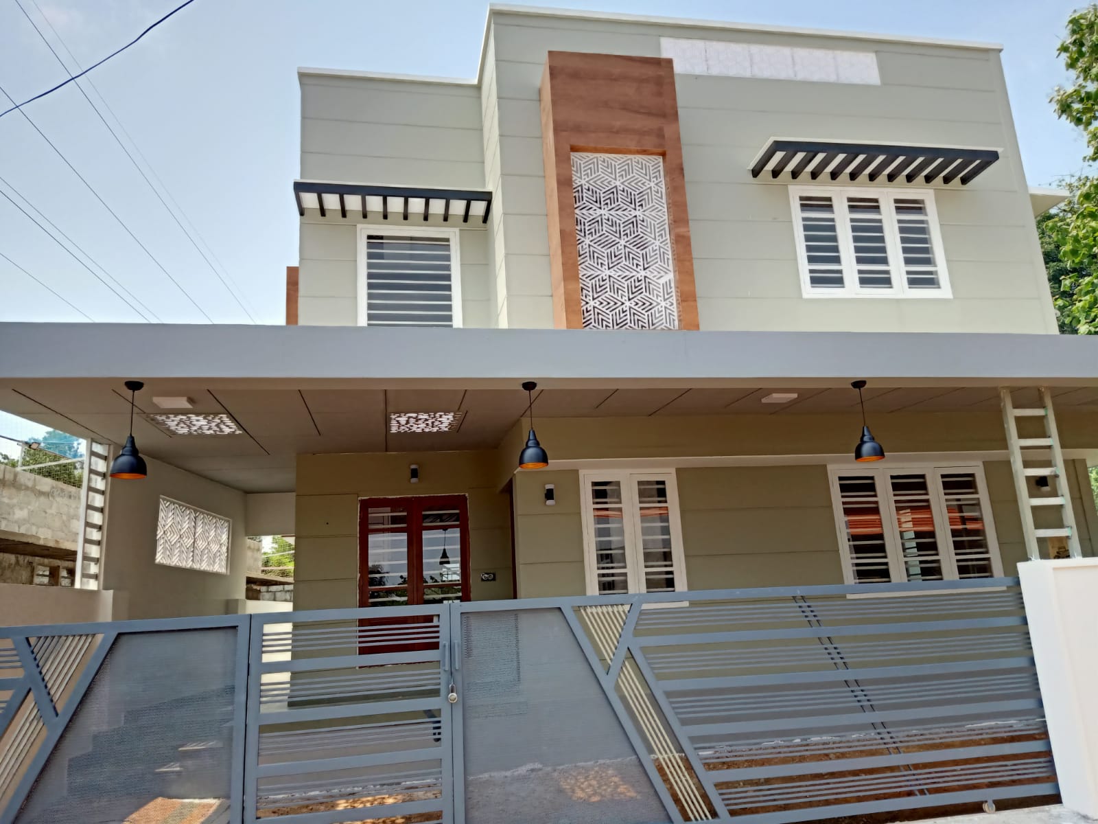 4BHK Fully Furnished Posh House5000sqft near N Paravoor - for sale in N Paravoor, Kochi ( Ernakulam ), Kerala