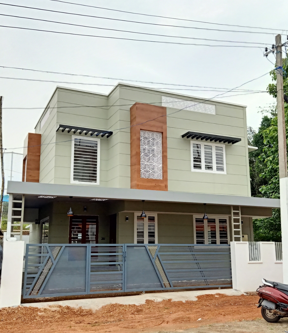 4BHK Fully Furnished Posh House5000sqft near N Paravoor