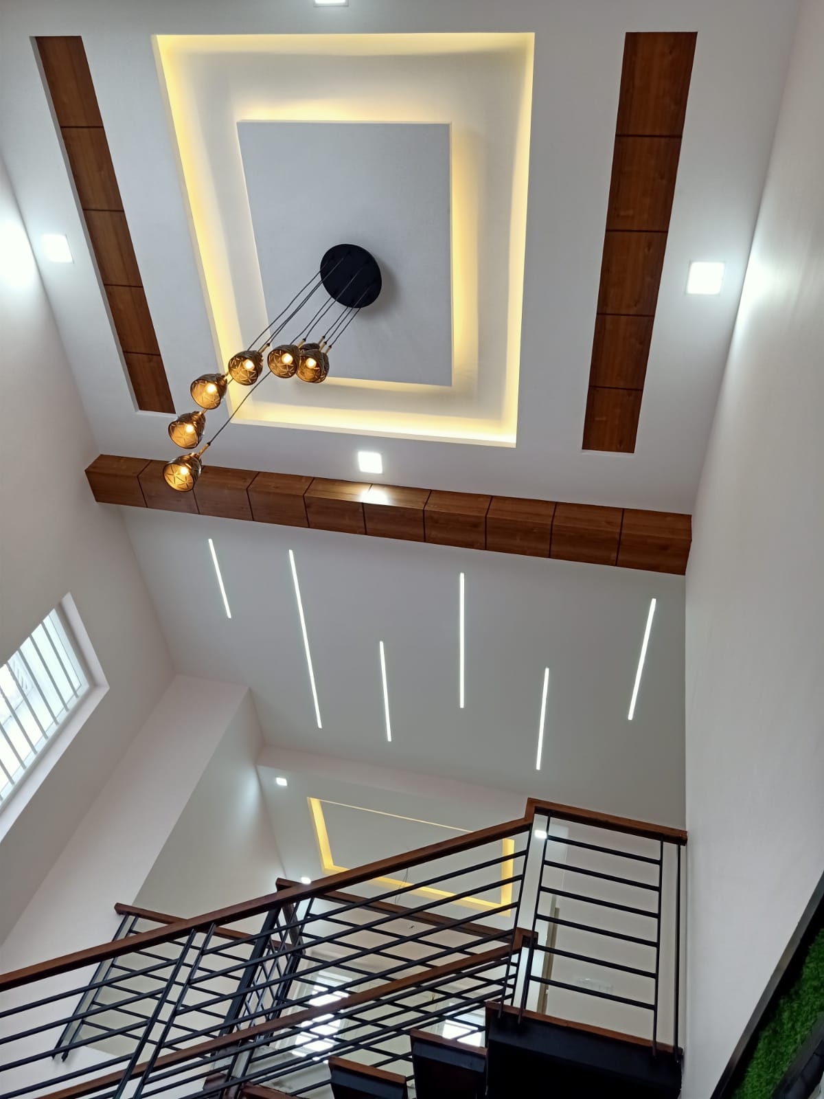 4BHK Fully Furnished Posh House5000sqft near N Paravoor