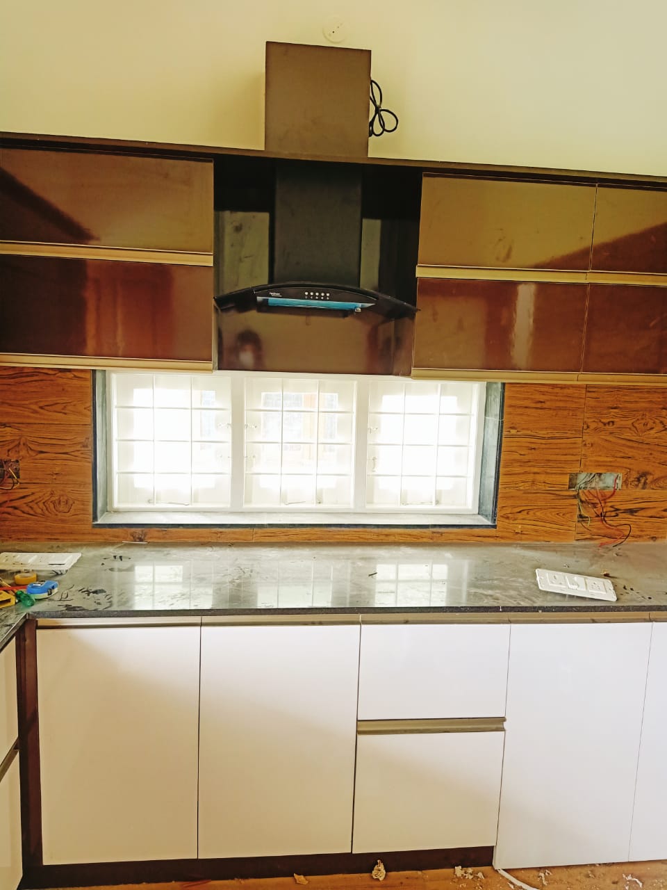 3BHK Luxury Villa with 4Cent Land1700sqft - for sale in Kuzhivelipady, Kochi ( Ernakulam ), Kerala