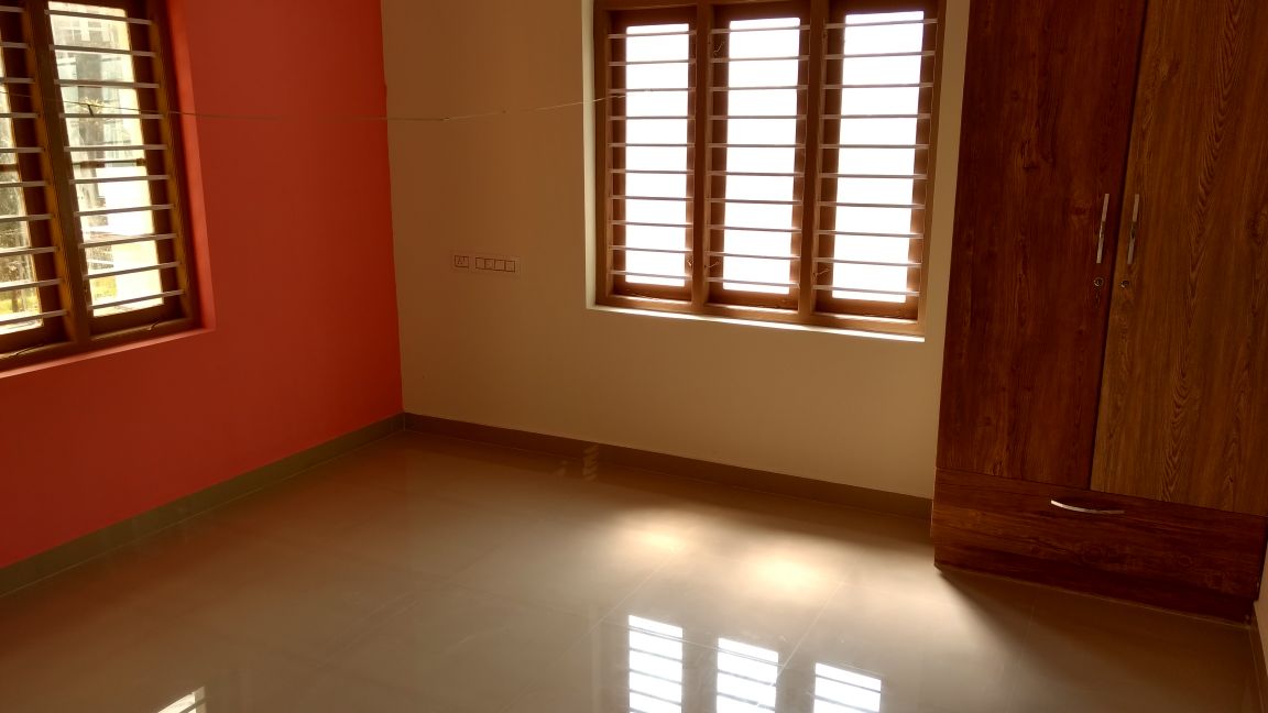 3BHK Semifurnished Brndnew House 1450sqft