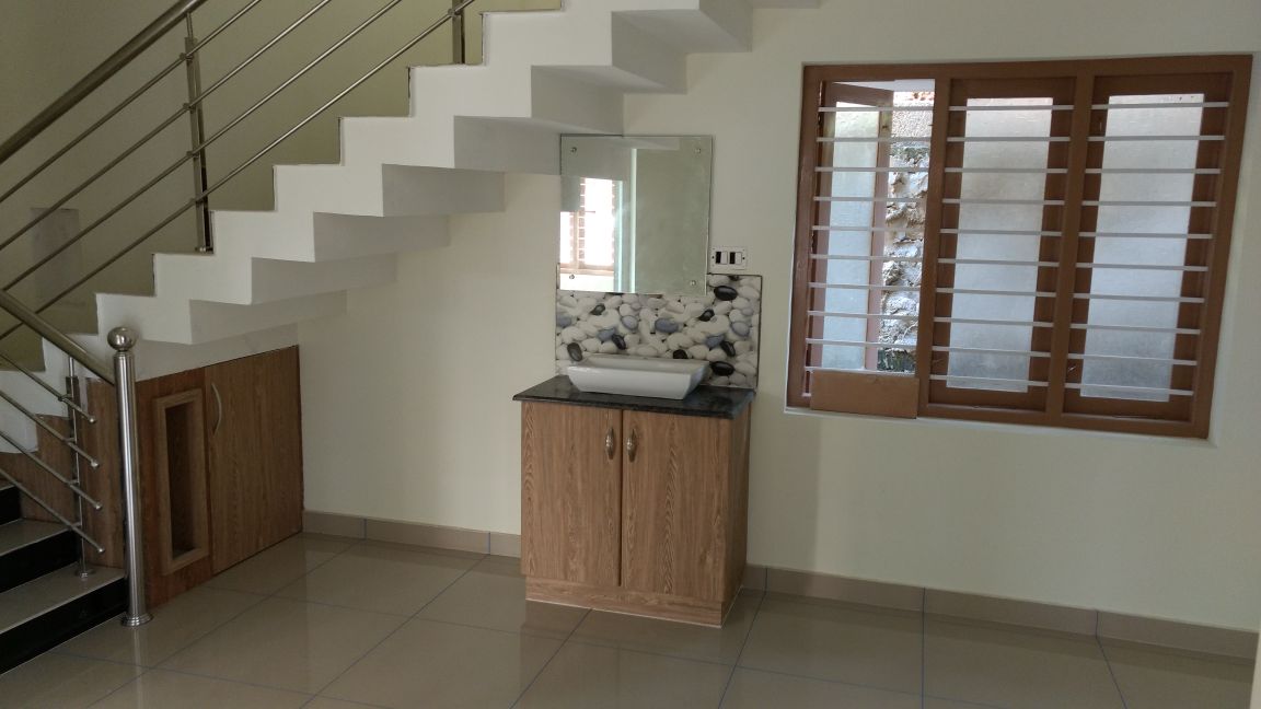 3BHK Semifurnished Brndnew House 1450sqft