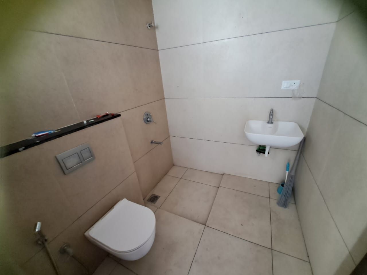 3BHK Semifurnished Flat in Athani, Kakkanad, 1600sqft