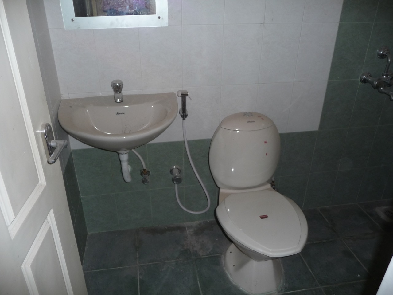 1300sqft,3BHK house with 8cent in Angamaly