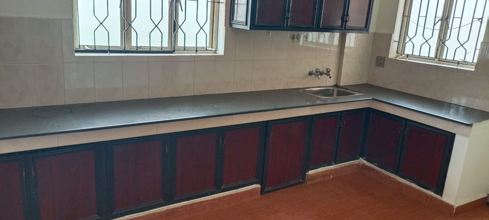 3BHK Semifurnished Flat in Thrikkakkara, 1300sqft