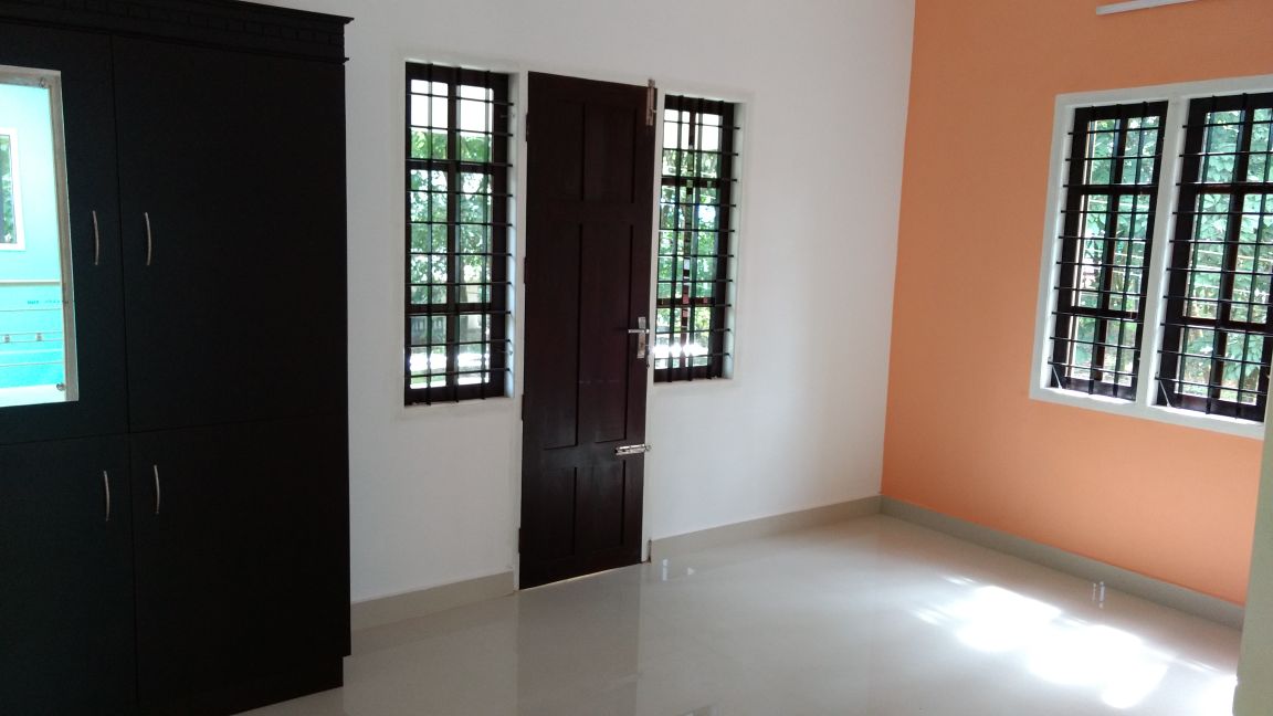 3BHK Semifurnished house 1500sqft