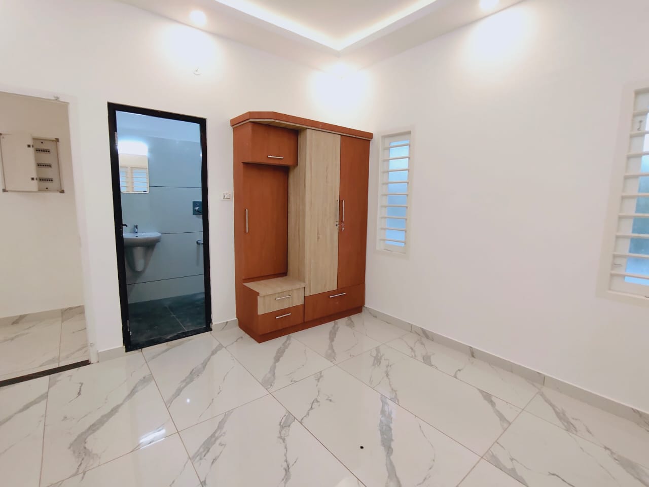 4BHK Semifurnished House inMulanthuruthy, 1680sqft