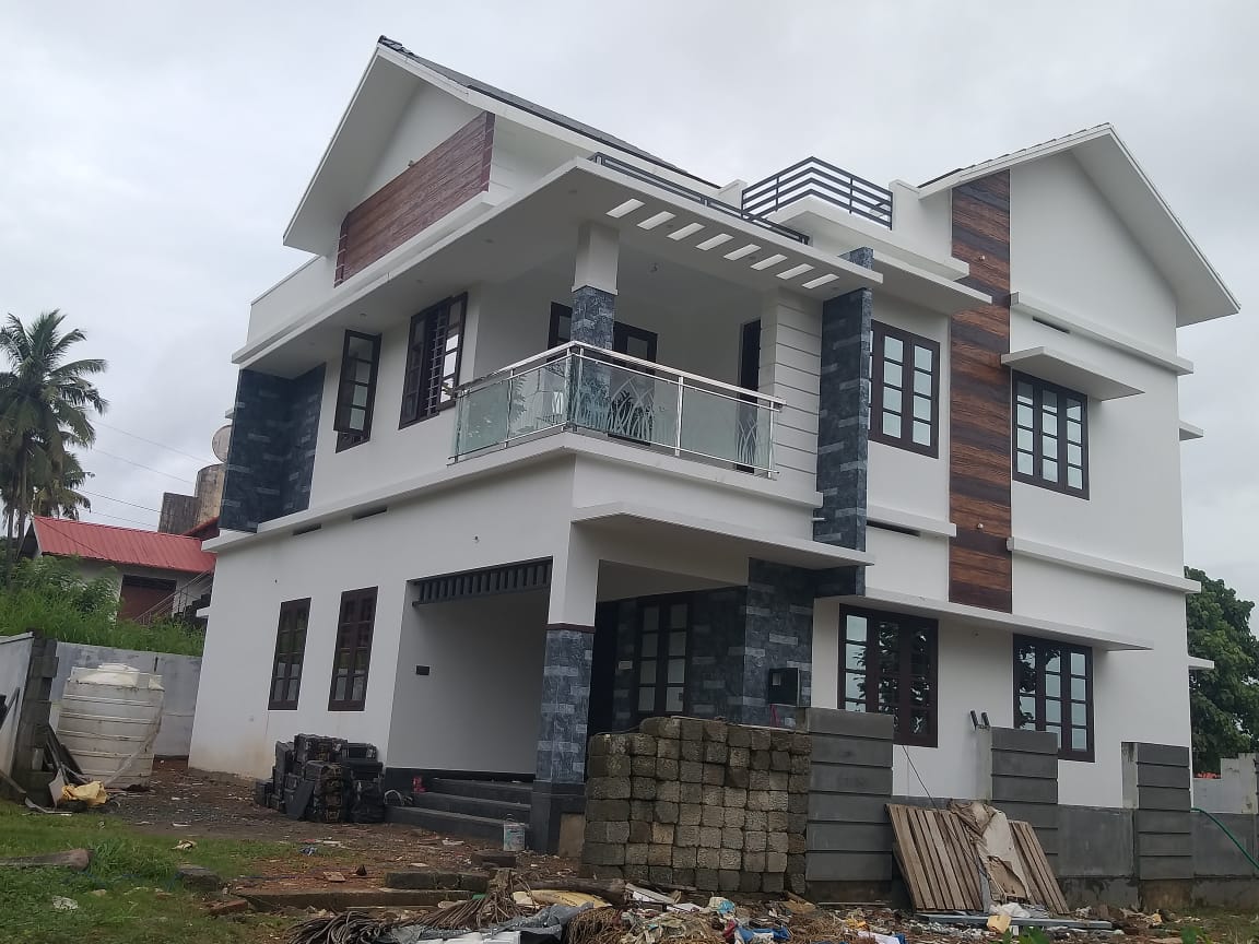 4BHK Brandnew House with 4.5Cent Land 1950sqft - for sale in Kollamkudimugal, Kochi ( Ernakulam ), Kerala