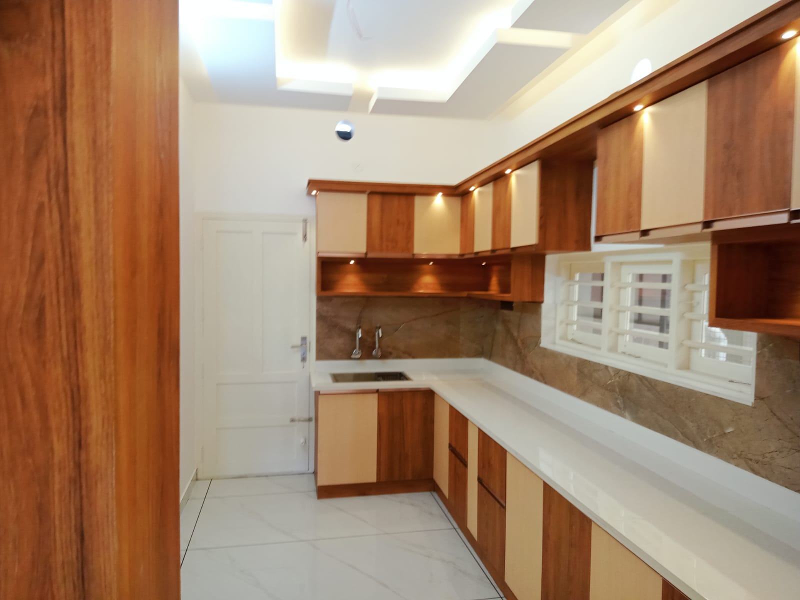 4BHK Brandnew House with 4cent 2100sqft