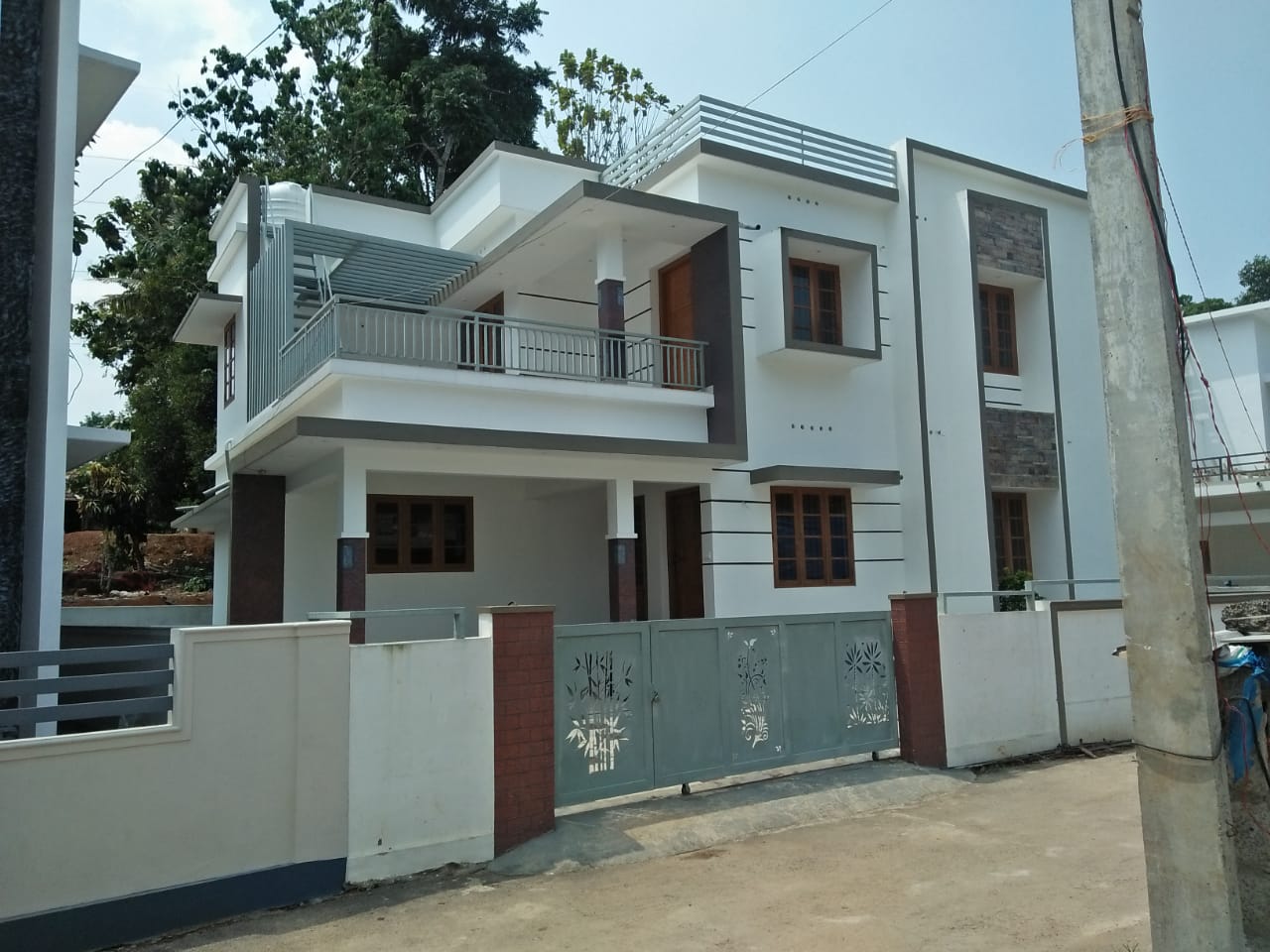 3BHK Fully Furnished Flat near Maradu, 1450 sqft